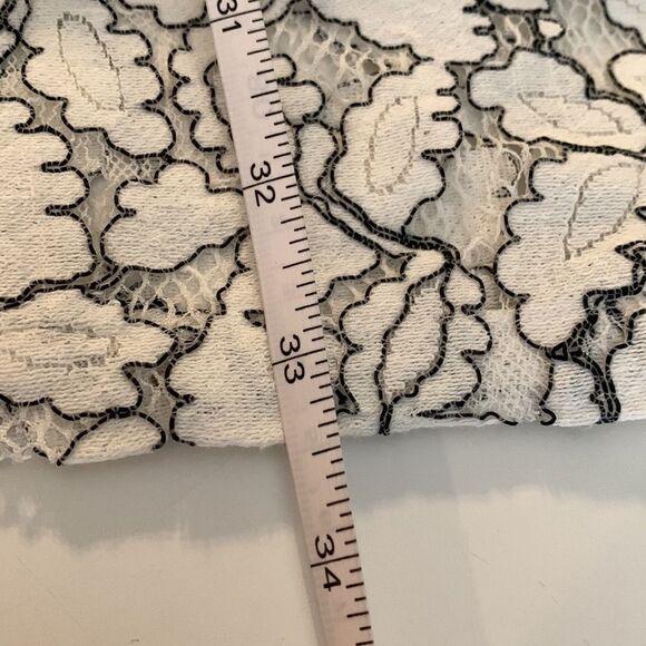 𝅺H&M white lace dress ties in back short cap sleeves very sheer size 10 - Picture 11 of 11